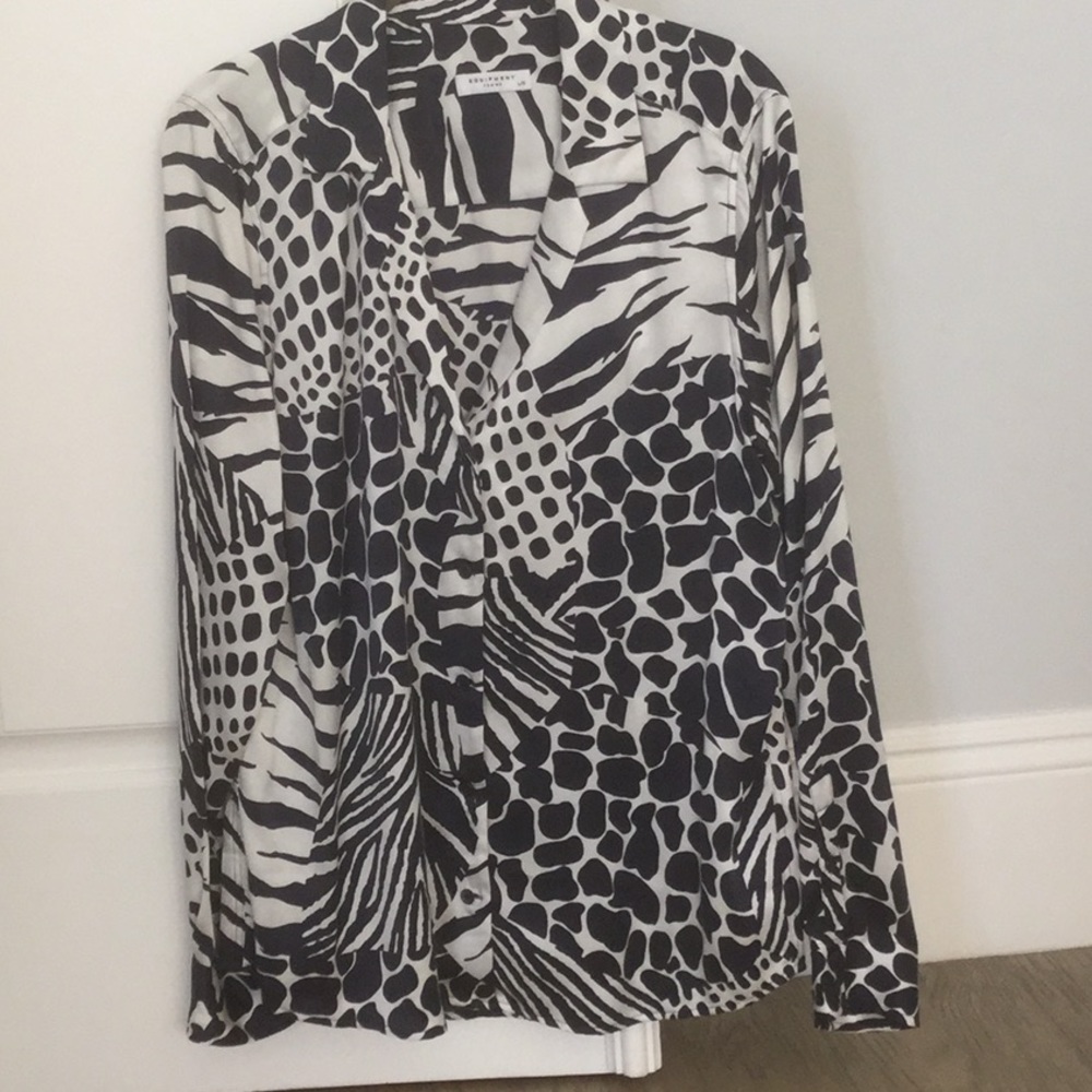 Equipment Adalyn silk blouse in animal print